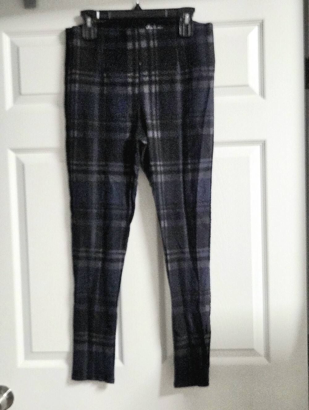 Slim Factor By Investments Navy and Black Plaid Womens Leggings Size L